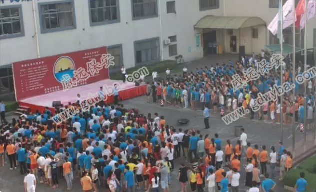 霞湖世家2016年全體威遠(yuǎn)保安員消防演習(xí)順利舉行、圓滿結(jié)束！