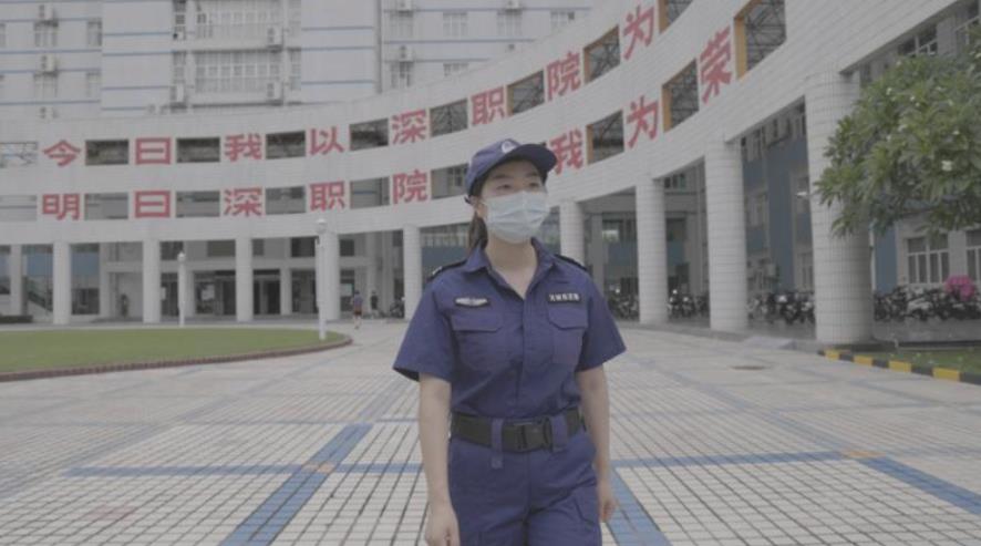 太勵志！深圳35歲女保安“逆襲”名校研究生，帶娃、考研兩不誤